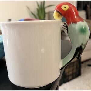 Vintage 70’s Coffee Mug /Cup Parrot Red Green Bird Handle. Very Collectible. EUC